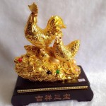 g008 2 150x150 Gia đình gà trên tảng đá vàng G008A