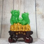 ln019 gia dinh heo xanh 2 150x150 Hoàng gia heo xanh ngọc trên đống tiền vàng nhỏ LN019