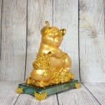 ln034 heo vang bon tu bao 1 150x150 Vua heo vàng ôm nguyên bảo trên đế thuỷ tinh LN034