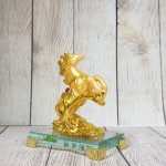 ln134 ngua vang nho 1 150x150 Vua ngựa vàng lưng hồng ngọc LN134