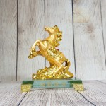ln134 ngua vang nho 2 150x150 Vua ngựa vàng lưng hồng ngọc LN134