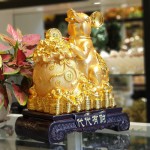 tm005 chuot vang gio vang 2 150x150 Chuột vàng ôm giỏ vàng tấn tài TM005